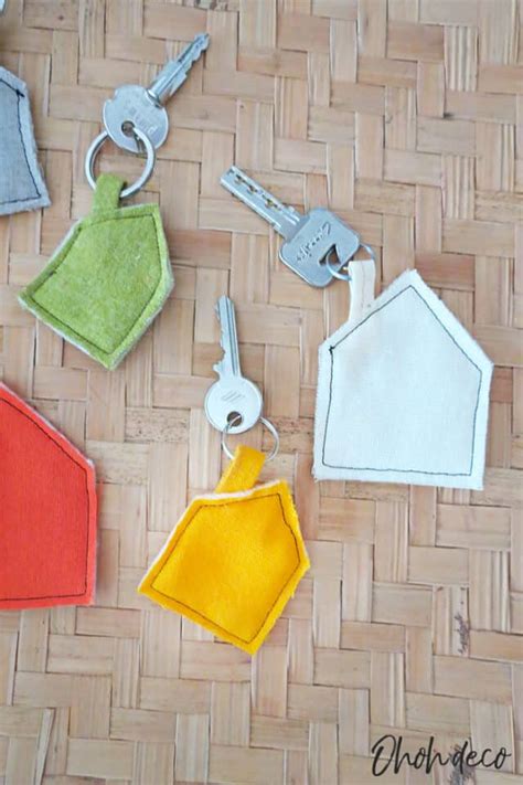 How to make a DIY Keychain