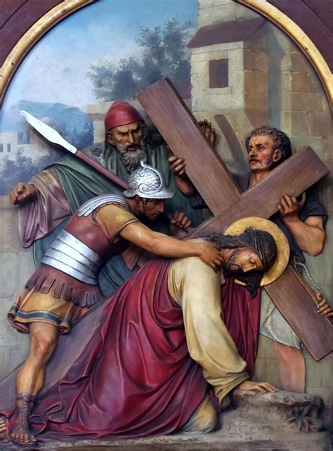 Eighteenth Hour: From 10 to 11 AM † Jesus Takes the Cross on His Shoulder. Walk to Calvary ...