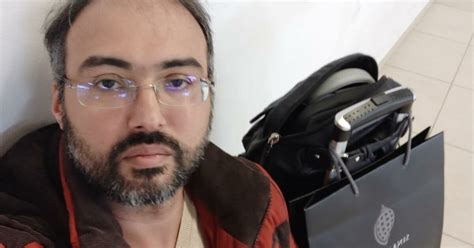 Ryanair apologises after Palestinian refugee denied access to board ...