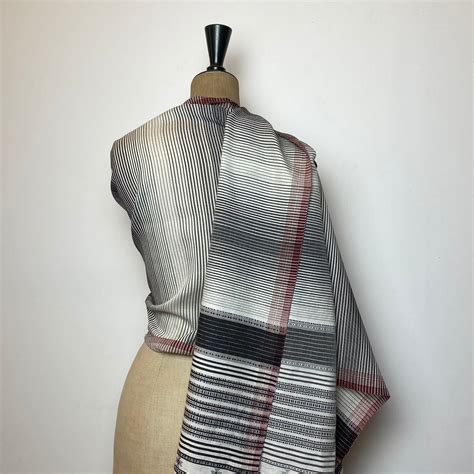 Bhujodi Striped Cotton Stole: Black and White – ARTISANS'