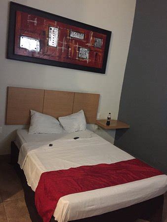 HOTEL MONTROI EXPRESS (Colima) - Hotel Reviews, Photos, Rate Comparison ...