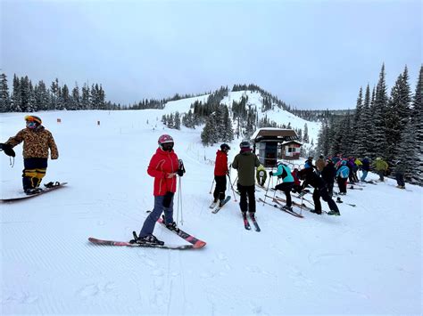 Lost Trail Powder Mountain Review - Ski North America's Best 100+ Resorts