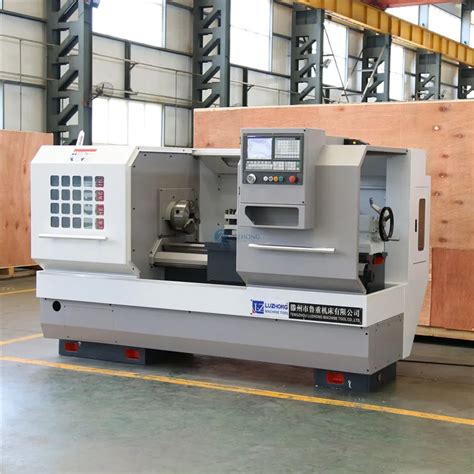 Mesin CNC untuk produksi komponen industri