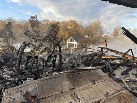‘Total loss’: Family of 6 flees to safety from fire that destroys ...