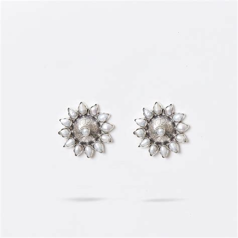 Round Pearl Studds by Pratha - Jewellery Studio
