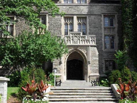 加拿大安省麦克马斯特大学McMaster University介绍 – 加拿大多伦多新飞扬留学