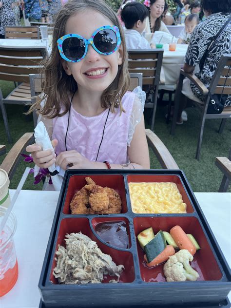 Ko olina Restaurants in and near the Disney Aulani Resort | Stained ...