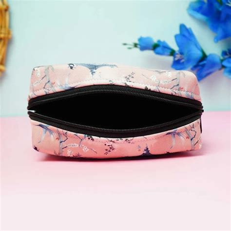 Uncommon Gifts - Personalized & Customized Gifts Online – Uncommongifts.in