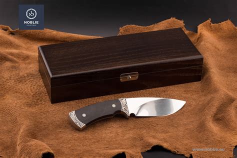 Deer skinning knife - knife store - Noblie