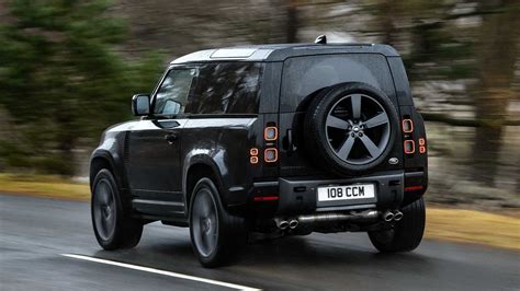 2022 Land Rover Defender V8 Debuts With 518 HP (386 kW)