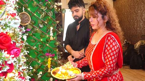 Watch: Adil Khan performs Ganpati aarti at Rajshree More’s home ...