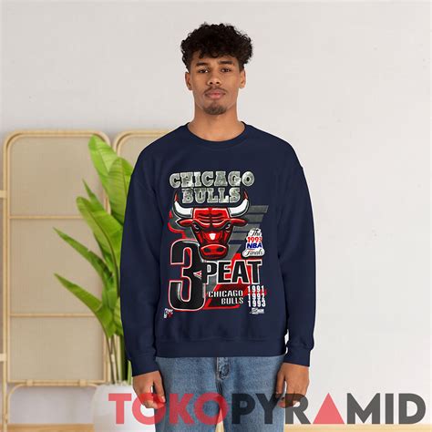 Vintage Chicago Bulls 1993 NBA Finals 3 Peat Shirt - TokoPyramid