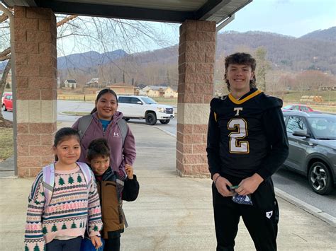 Tuscola Visit: Sharing Kindness on Feb. 16th | Hazelwood Elementary School