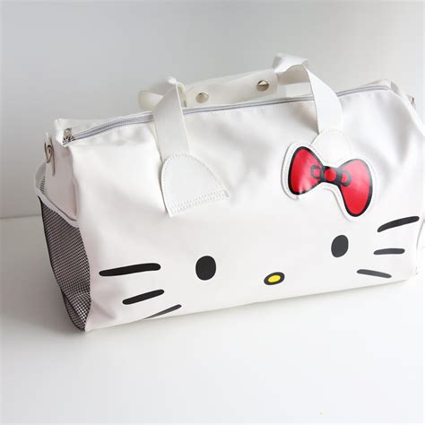 Hello Kitty Travel Duffle Bag – Aboohoo Gifts