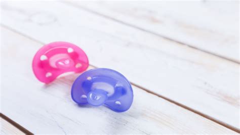 What are the best pacifiers for newborns?