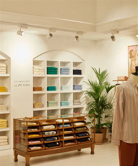 Sézane Barcelona Pop Up Store • Wozere Studio