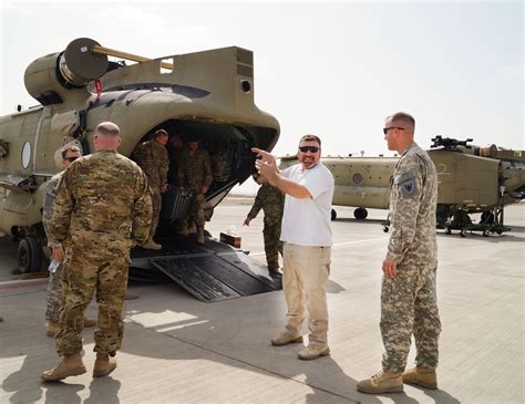 402nd AFSB LARs prep Chinooks for Task Force Shield | Article | The ...