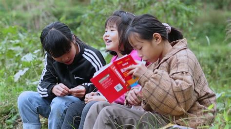 光的孩子-湘西山村小女孩的小小愿望-最新高清视频在线观看-芒果TV