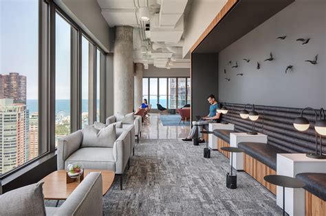 303 East Wacker Office and Amenity Space - Chicago | Office Snapshots