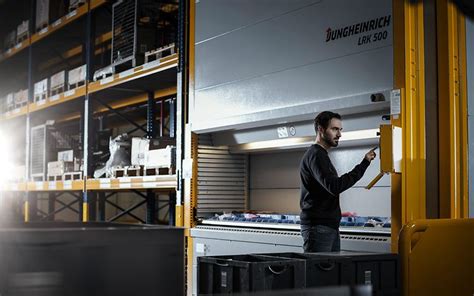 Mobile racking system | Jungheinrich