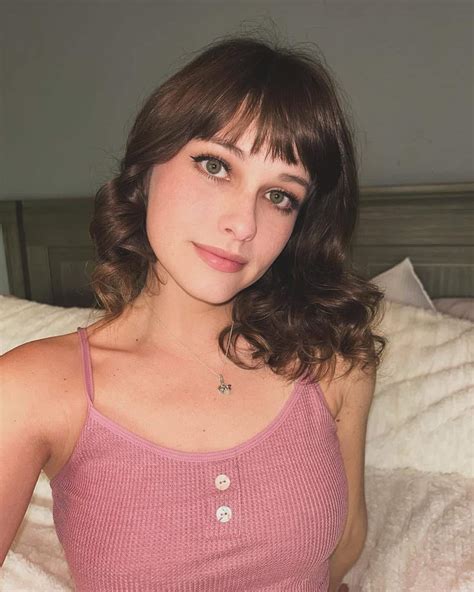 Haesicks - Age, Height, Net Worth, Boyfriend, Bio, Facts, Wiki