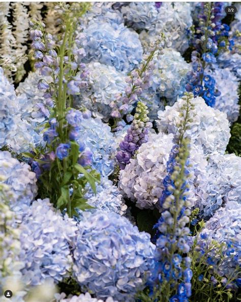 DIY Wedding Decor: Blue and White Flower Installation