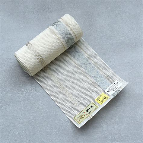 utatane 半幅帯 博多織 utatane×井上絹織 紗 四寸単帯 正絹 七宝に宝尽くし献上 白×水色 日本製 本場筑前博多織 博多帯 ...