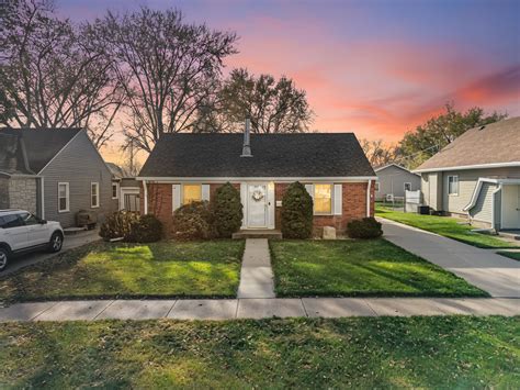 918 E 7th Street Hastings, NE | $195,000 - Ruhter Auction & Realty