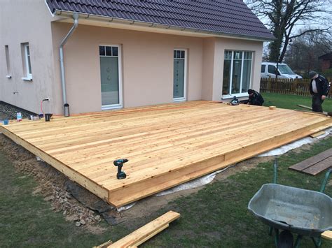 Terrasse aus Lärchenholz - Zimmerei Zeller