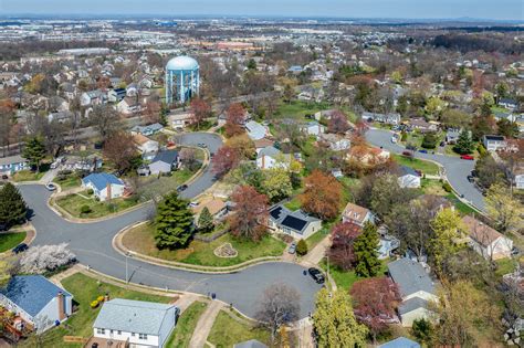 Rachel Carson Middle School in Herndon, VA - Homes.com