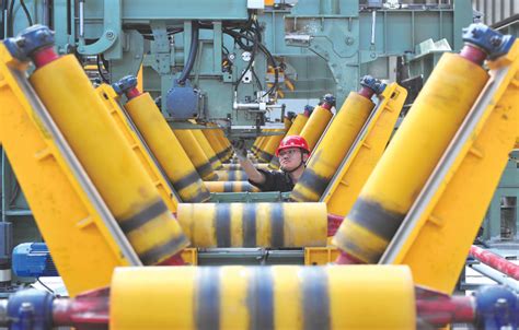 【图片新闻】钢管公司新建管加工管体车丝生产线已完成单机调试-内蒙古包钢钢联股份有限公司