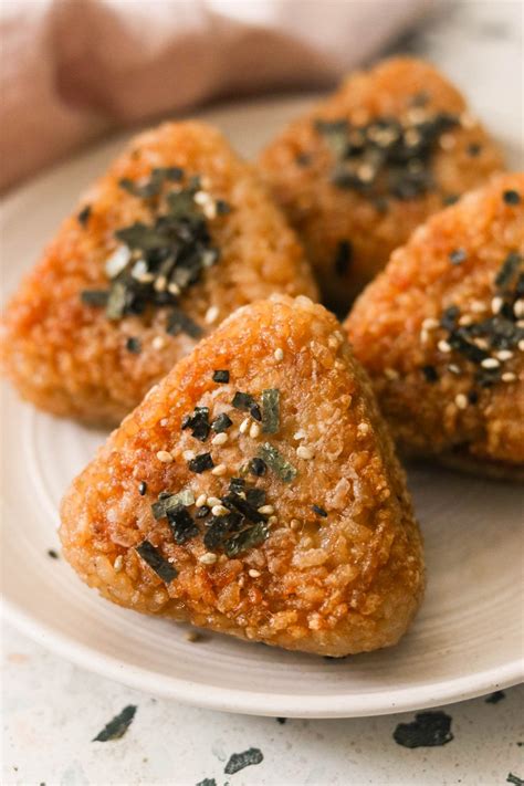 Crispy Yaki Onigiri Recipe (Grilled Rice Balls) | What Great Grandma Ate
