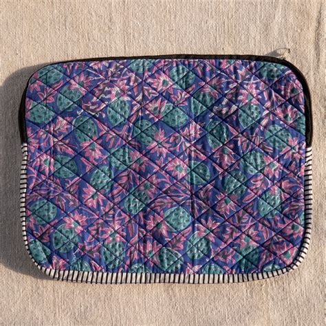Funky Pineapple Blockprinted Laptop Sleeve – House of Ekam