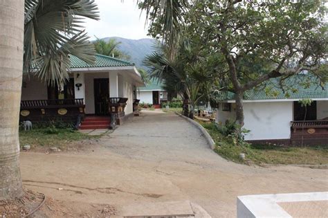 TUSKERS HILL BY POPPYS ANAIKATTI (Sholayoor) - Resort Reviews, Photos ...