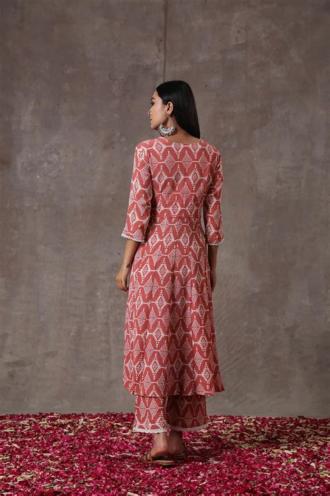 Red Shaded Attached Garara Set