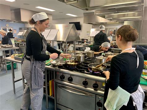 9 amazing food and nutrition science career options to stick your fork into