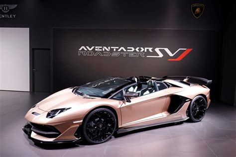 Outrageous 217mph Lamborghini Aventador SVJ Roadster chops its top