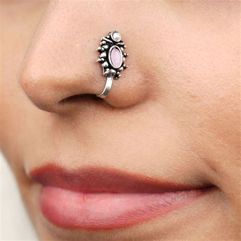 Stone Studded Beautiful Nosepin – StylishKudi