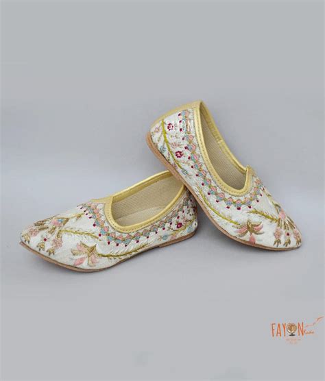 Off white Embroidery Mojdi for Boys – FayonKids