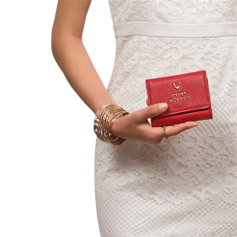 Buy Red Hera W5 Tri-Fold Wallet Online - Hidesign