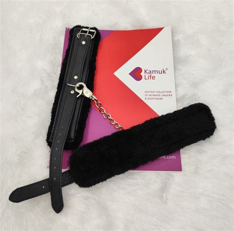 Kamuk Life Leather cuff Adjustable Size with Fur Lining – Intimacy Hub