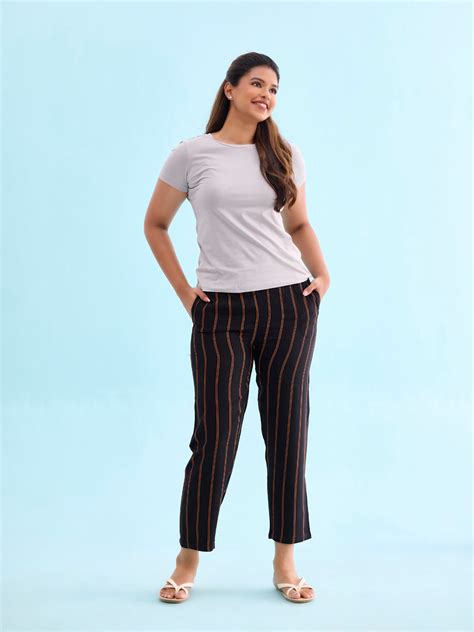 Black Woven Viscose Printed Lounge Pants – Go Colors India