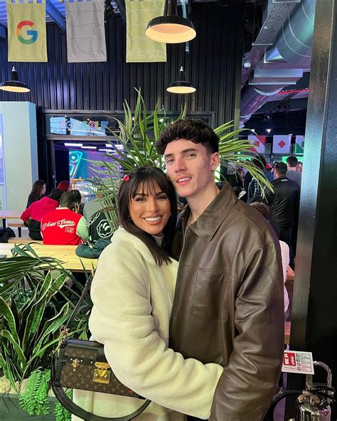 Emily Faye Miller Is ‘Giving Victoria’s Secret’ In Lacy Pink Lingerie