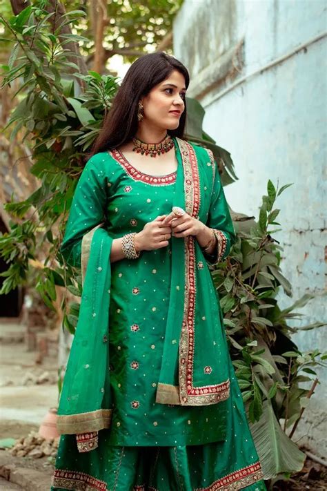 Buy online green silk farshi gharara set with zardozi work – The Indian ...