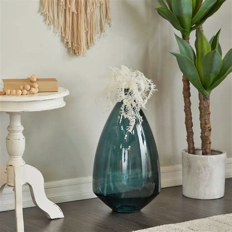 15 Amazing Glass Floor Vase for 2023 | CitizenSide