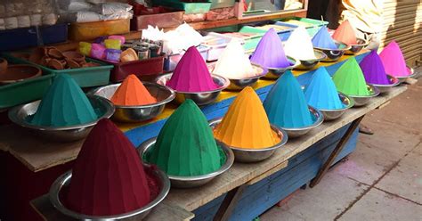 Buy Organic Colours For Holi Online From These Brands | LBB