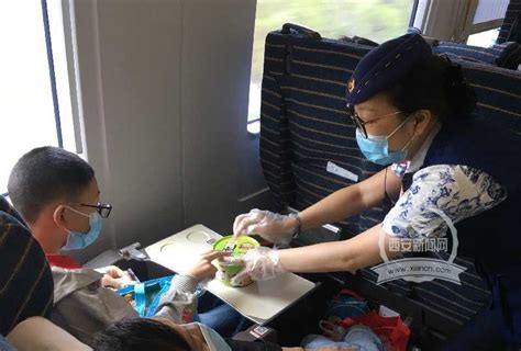 【凡人善举】陕西西安：开学前男童独自乘高铁返校 列车长悉心照顾平安送返 - 西部网（陕西新闻网）