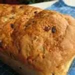 Torta od oraha s tučenim slatkim vrhnjem – Recepti