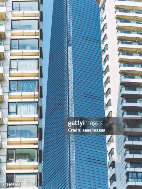 Skyscraper Front View 的图像结果