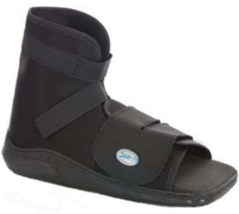 Slimline Adult Cast Boot in Black Size: Small by Darco International ...